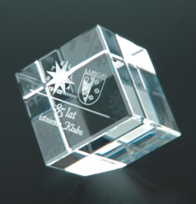 T026 - Sklenená trofej kocka 6x6x6cm + obal